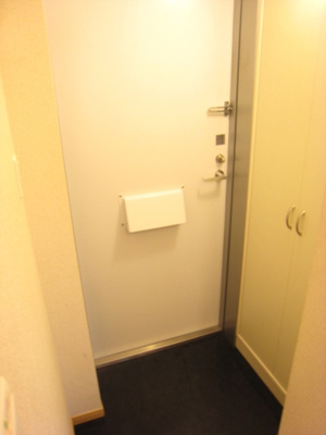 【玄関】 | カルナック | 玄関です。