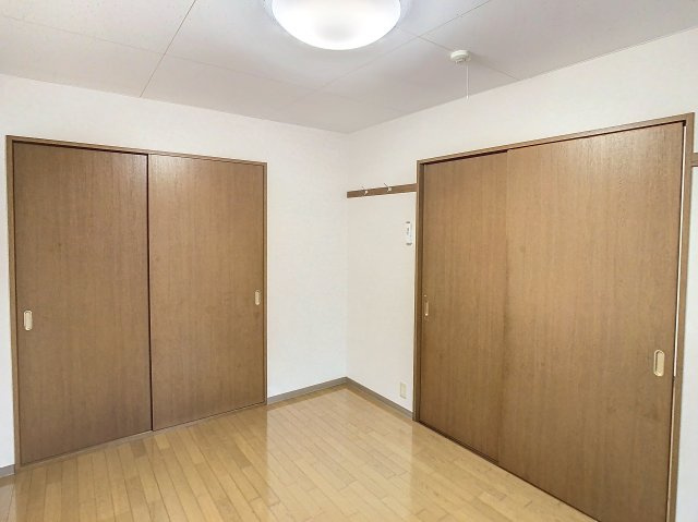 ライフステージ芳武の洋室