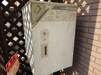 【エントランス】 | プリマベーラ | 宅配ＢＯＸ