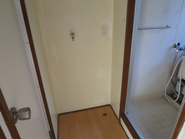 コーポ芳光の設備|室内洗濯機置場