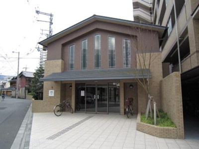 【エントランス】 | ネバーランド鴨川