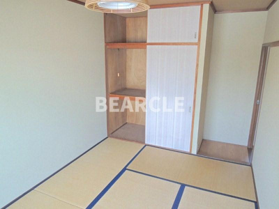 【寝室】 | メゾン野溝 | 開放的な寝室です