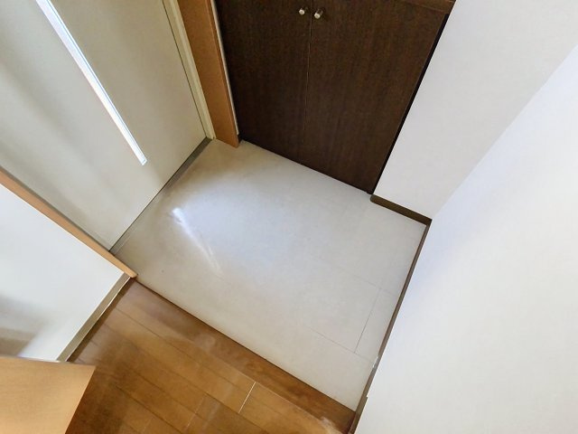 ハイデンスニーズの玄関