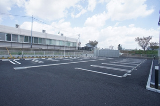 【駐車場】