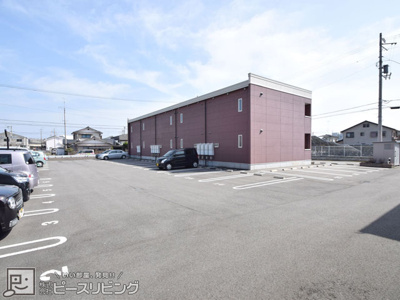 【駐車場】 | リバーサイド金磯B