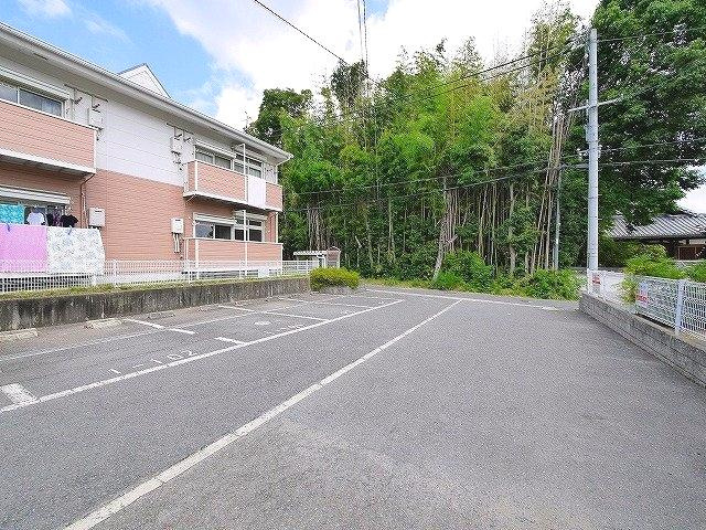 グリーンヒルズ１の駐車場|カースペースがあります