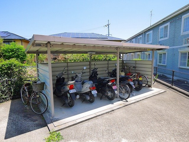 ヴァージョン　リアのその他共用部分|屋根付きの自転車置き場