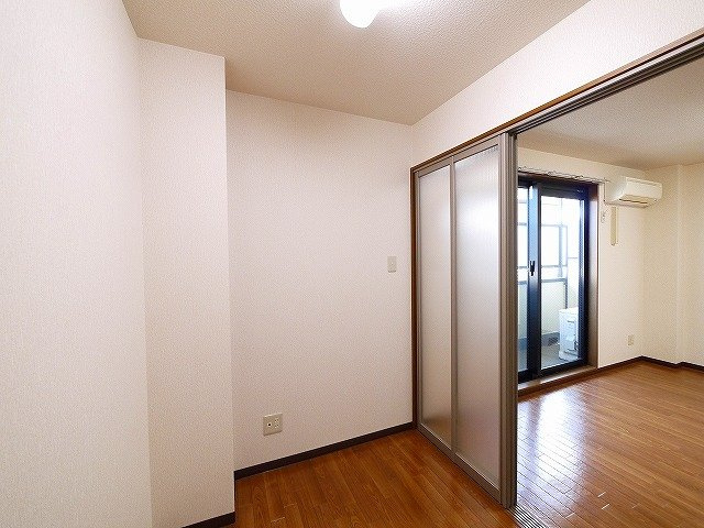 ドルフⅢの寝室|寝室にぴったりのお部屋です