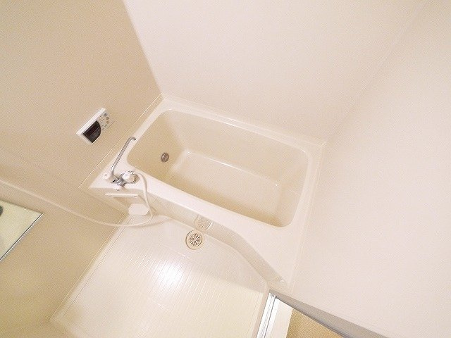 ドルフⅢの浴室|お風呂で日々の疲れを落としましょう