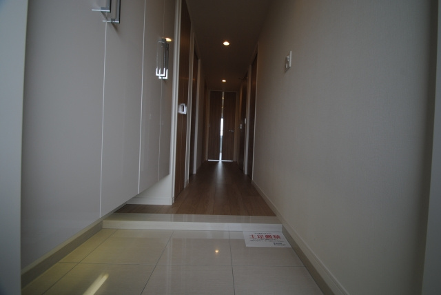 アーバンパレス六ツ門セントラルベースの玄関