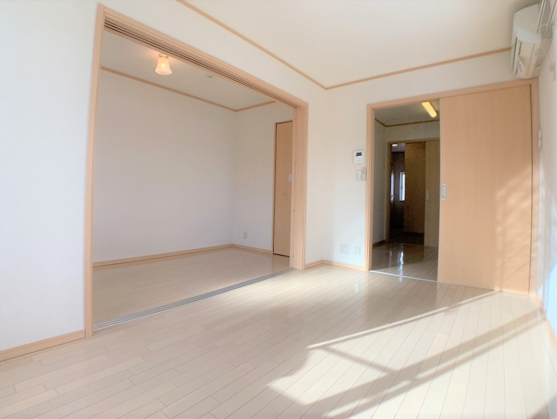 スペリオール・ピソの居間・リビング