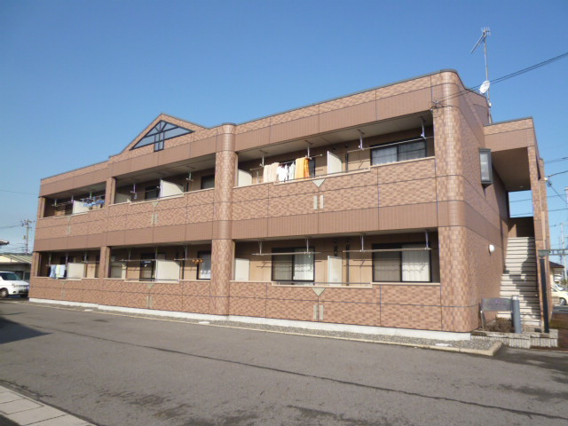 プレザンスの外観