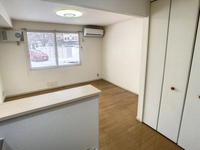 ヴィレッジアルカディアの洋室