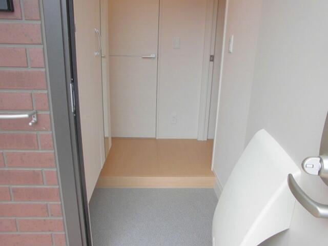 グランド パレス オクドの玄関