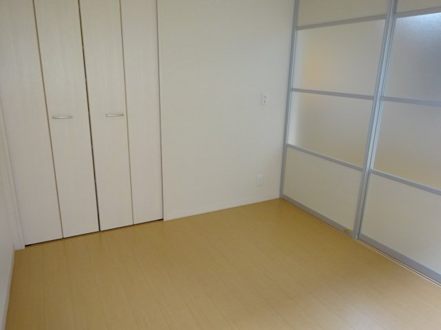 グランド パレス オクドの洋室