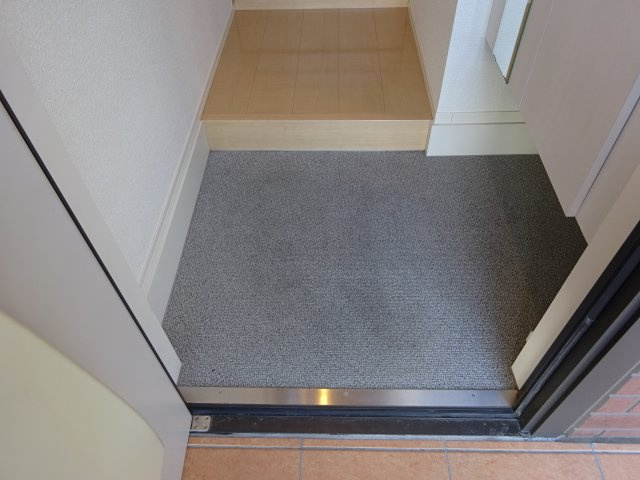 グランド パレス オクドの玄関