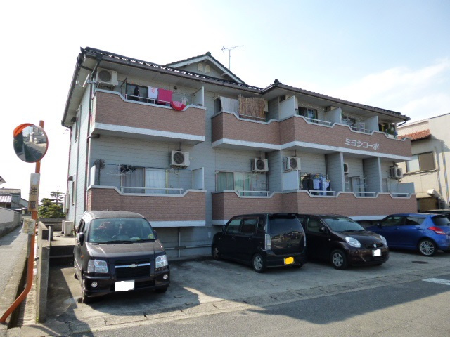 ミヨシコーポ２の外観