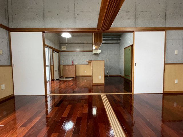 ＭＡＣＨＩＴＡ　ＢＬＤ