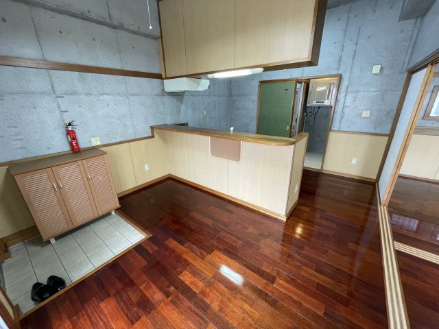 ＭＡＣＨＩＴＡ　ＢＬＤ