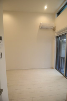 【居間・リビング】 | First Gate KOBE