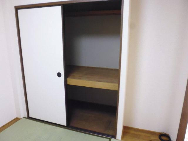 コスモハイツの収納