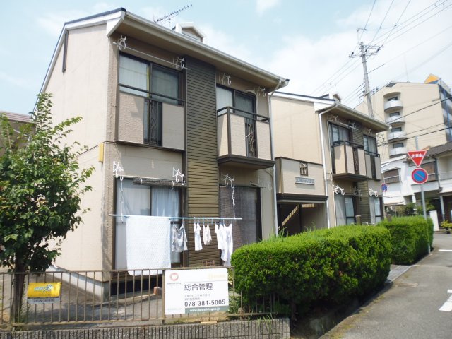 コスモハイツの外観