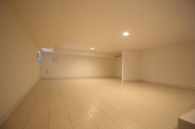 【洋室】 | la glycine 神戸 | ロフト