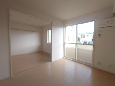 トレグラースＣ棟の居間・リビング