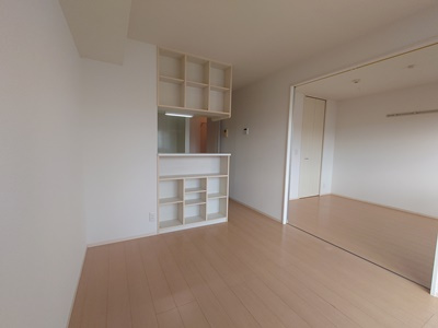 トレグラースＣ棟の居間・リビング