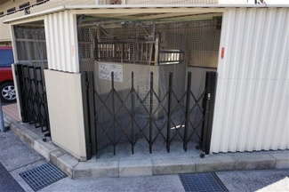 【その他共用部分】 | 敷地内ゴミステーション