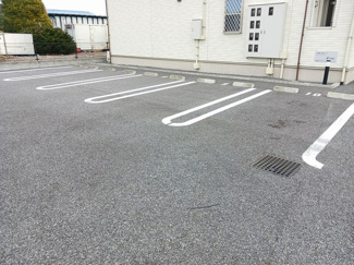 【駐車場】