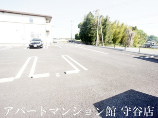 【駐車場】