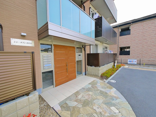 シャーメゾン田井庄の駐車場|駐車場に車を止められます