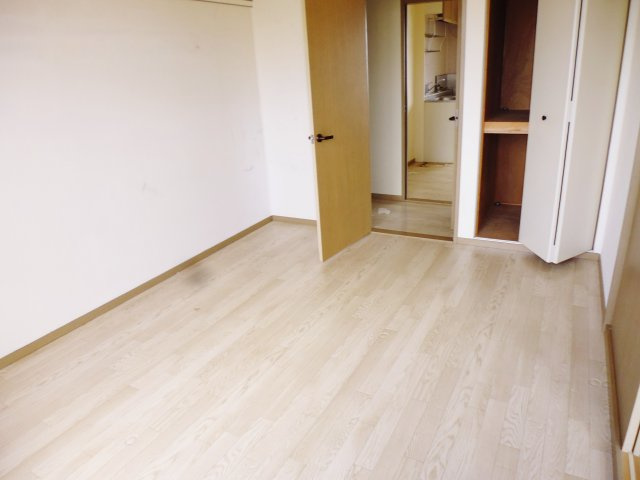 ハイツコーエーⅡの洋室