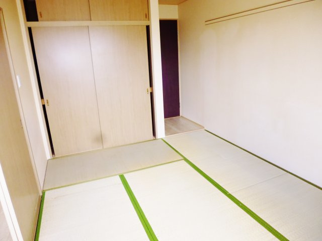 ハイツコーエーⅡの和室