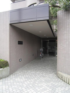 【エントランス】