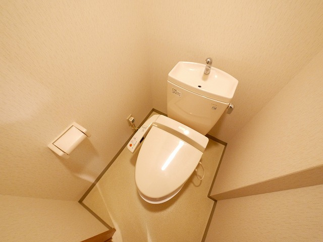 サウス・マ・メゾンのトイレ|ゆったりとした空間のトイレです