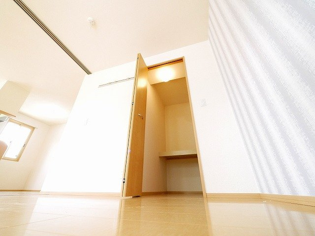 リバーラック　Ａ棟の収納|便利な収納スペースです