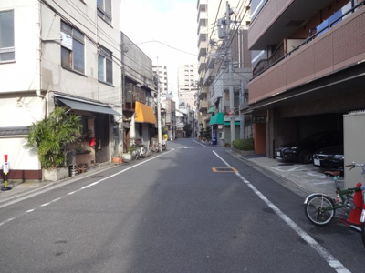 【周辺】 | コアマンションフリージオ上野 | コアマンションフリージオ上野　建物前