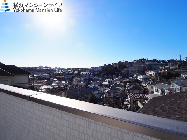 保土ヶ谷区初音ヶ丘全３棟　新築戸建ての展望|周囲に高い建物がないので、広々としていますね。