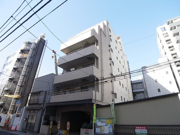 ワコー板橋マンションの外観