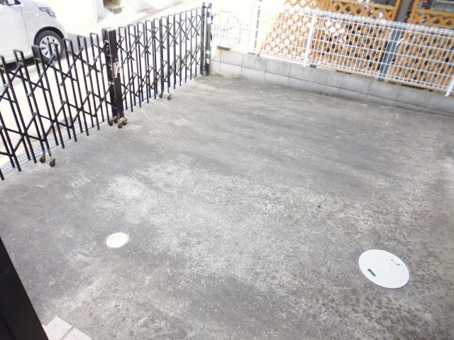 新方戸建の駐車場
