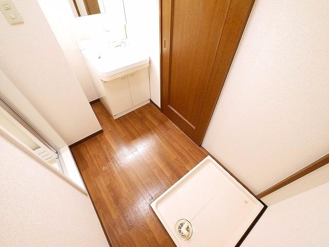 バーベナ光台I棟の洗面所|洗面所です