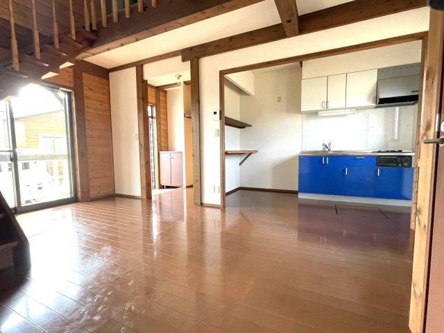 茂原市千町のテラスの居間・リビング