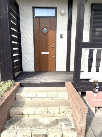 茂原市千町のテラスの玄関
