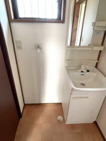 茂原市千町のテラスの洗面所|室内洗濯機置き場