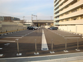 【駐車場】