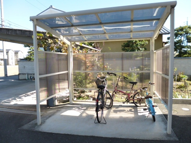 倉敷市日吉町の一戸建てのその他共用部分|自転車置き場