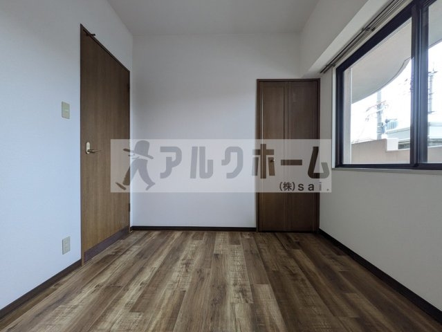 グリーンベールヒル柏原の洋室