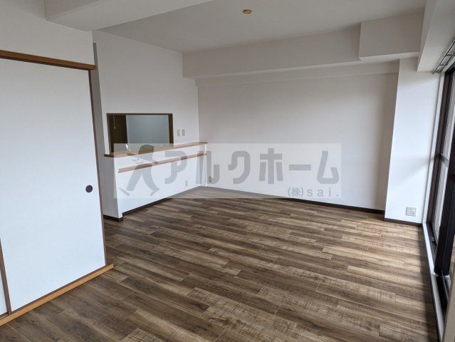 グリーンベールヒル柏原の居間・リビング